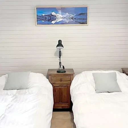 Letach - 'great Bike Park Access' Relax Around The Fire Pit, Mountain Retreat Chalet