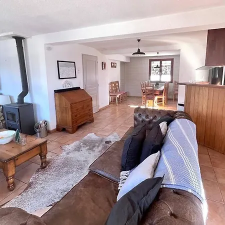 Letach - 'great Bike Park Access' Relax Around The Fire Pit, Mountain Retreat *